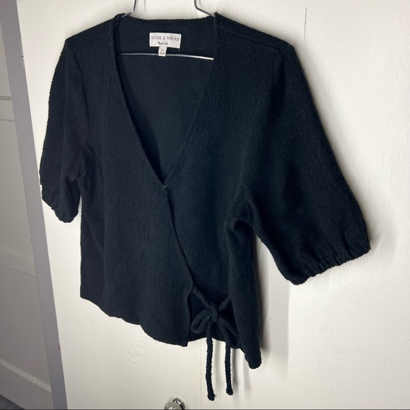 Madewell texture & thread black puff sleeve wrap top size medium - Picture 3 of 7
